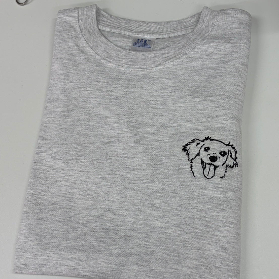 チワックスのペット刺繍Tシャツの写真