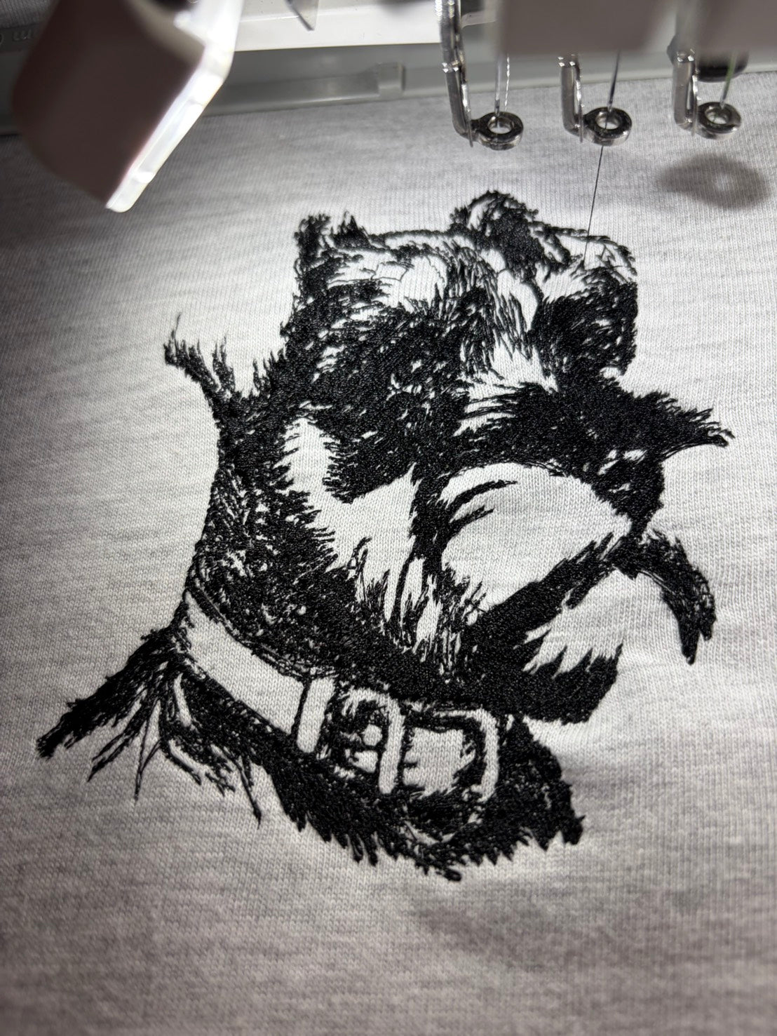 鉛筆デッサン DOG Tシャツ【多摩の刺繍屋オリジナル】