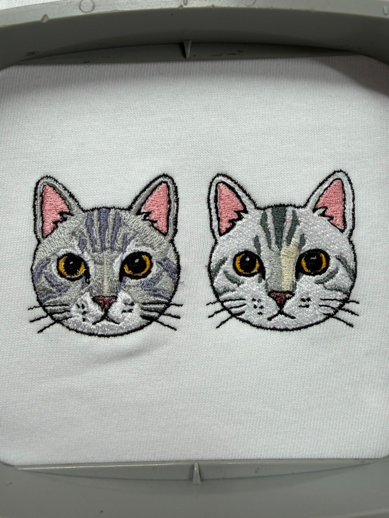 猫の顔の刺繍