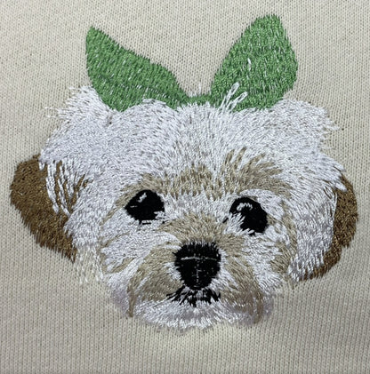 マルチーズの顔の刺繍