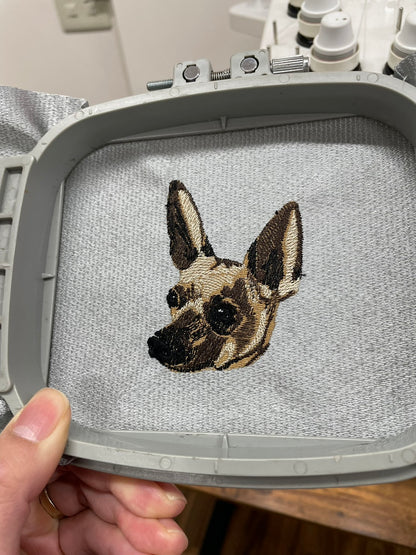 ペット刺繍のリアル刺繍Tシャツ（うちの子刺繍）