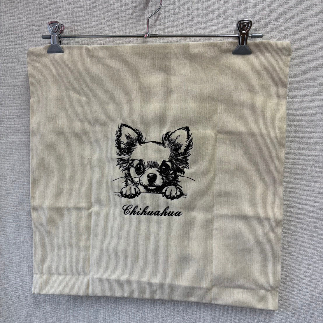 チワワ　鉛筆デッサン刺繍　クッションカバー