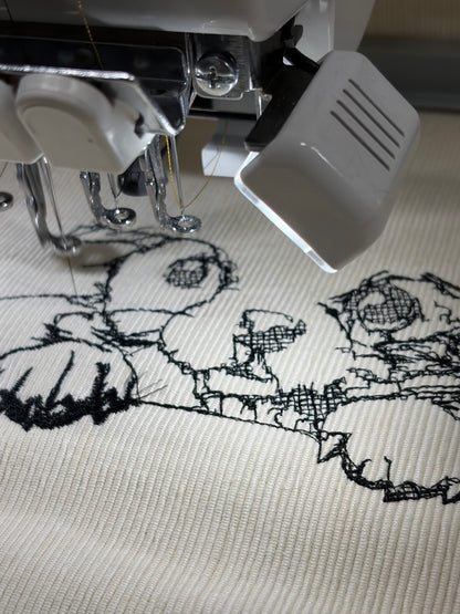 チワワ　鉛筆デッサン刺繍　クッションカバー