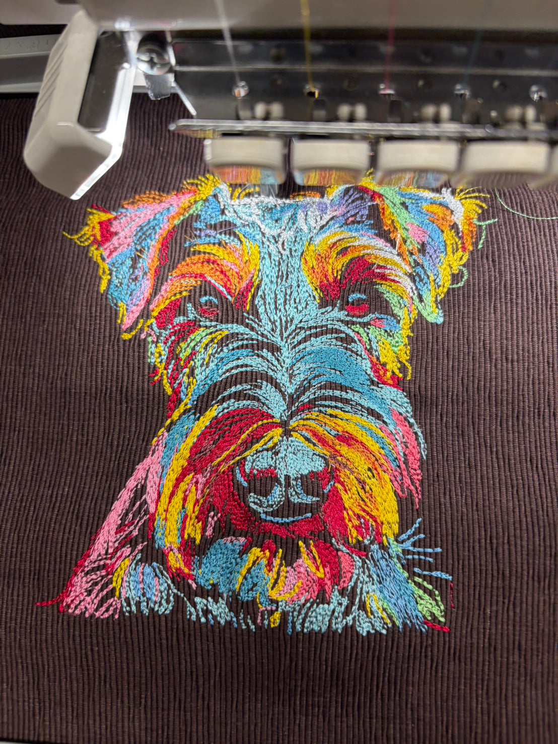 ミニチュアシュナウザー　高密度刺繍　クッションカバー